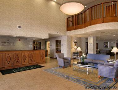 Airport By Ihg Hotel 3*