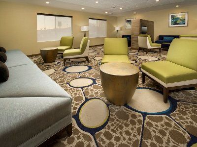 Airport By Ihg Hotel 3*